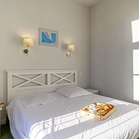 Appartement Le Chateau De Kergonano-8 By Interhome Baden